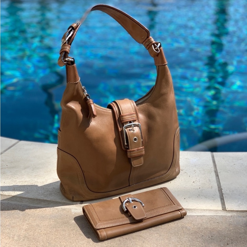 VINTAGE Coach Shoulder Bag